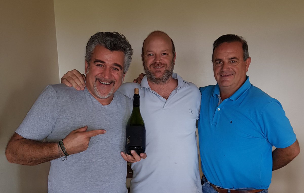 Quien más que <a href="/rcipresso/">Roberto Cipresso</a> para darnos una opinión del #Yeta Cesanece? Linda degustación en <a href="/Dgo_Molina/">Domingo Molina</a> con <a href="/odcafayate/">Osvaldo Domingo</a>