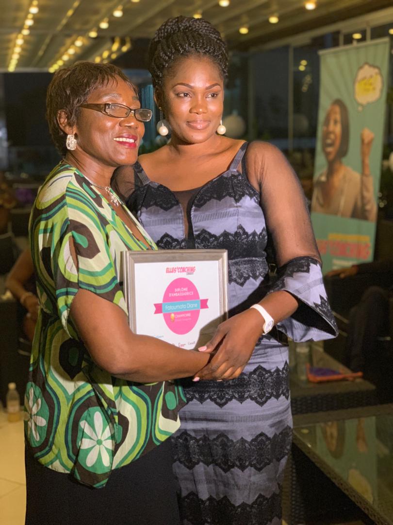 WAFRICA_ONG's tweet photo. #Photos: Remise des certificats a nos femmes cheffes d'entreprises de la 1ere cohorte du #EllesCoachingConakry qui a eu lieue aujourd'hui avec Mme #MaladoKaba, les representantes des Ministeres & Primature et du CA @WAFRICA_Guinee
#womeninbusiness
#Guinee
#Entrepreneur
#Kibaro https://t.co/3VyJeqhFlA