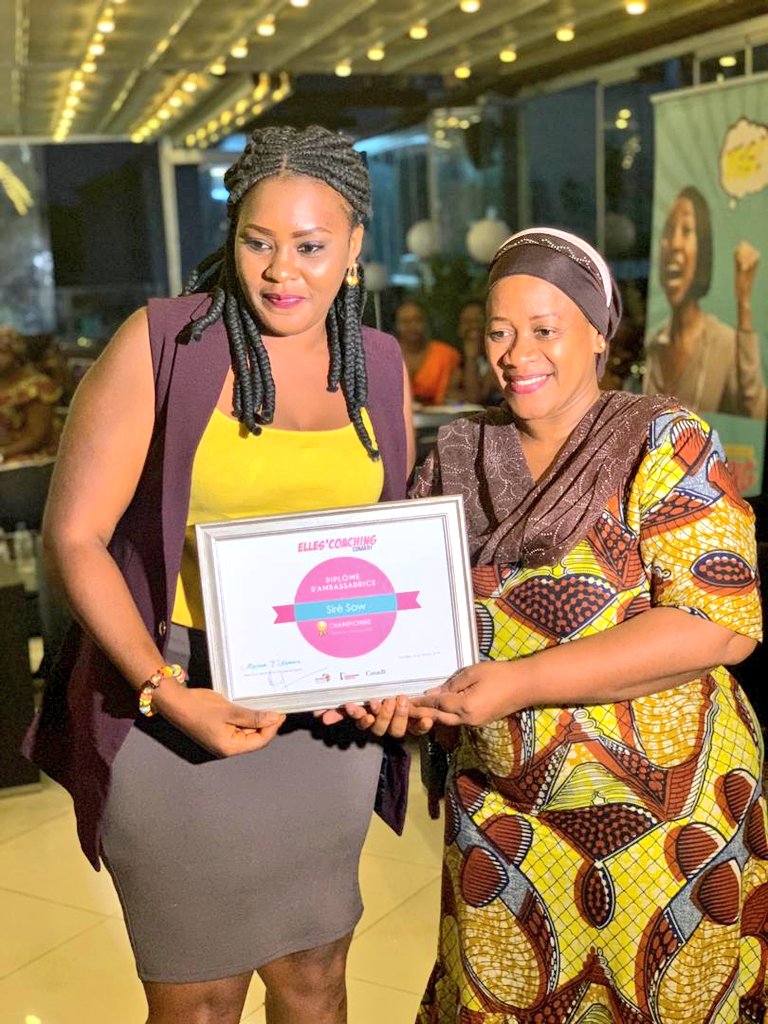 WAFRICA_ONG's tweet photo. #Photos: Remise des certificats a nos femmes cheffes d'entreprises de la 1ere cohorte du #EllesCoachingConakry qui a eu lieue aujourd'hui avec Mme #MaladoKaba, les representantes des Ministeres & Primature et du CA @WAFRICA_Guinee
#womeninbusiness
#Guinee
#Entrepreneur
#Kibaro https://t.co/3VyJeqhFlA