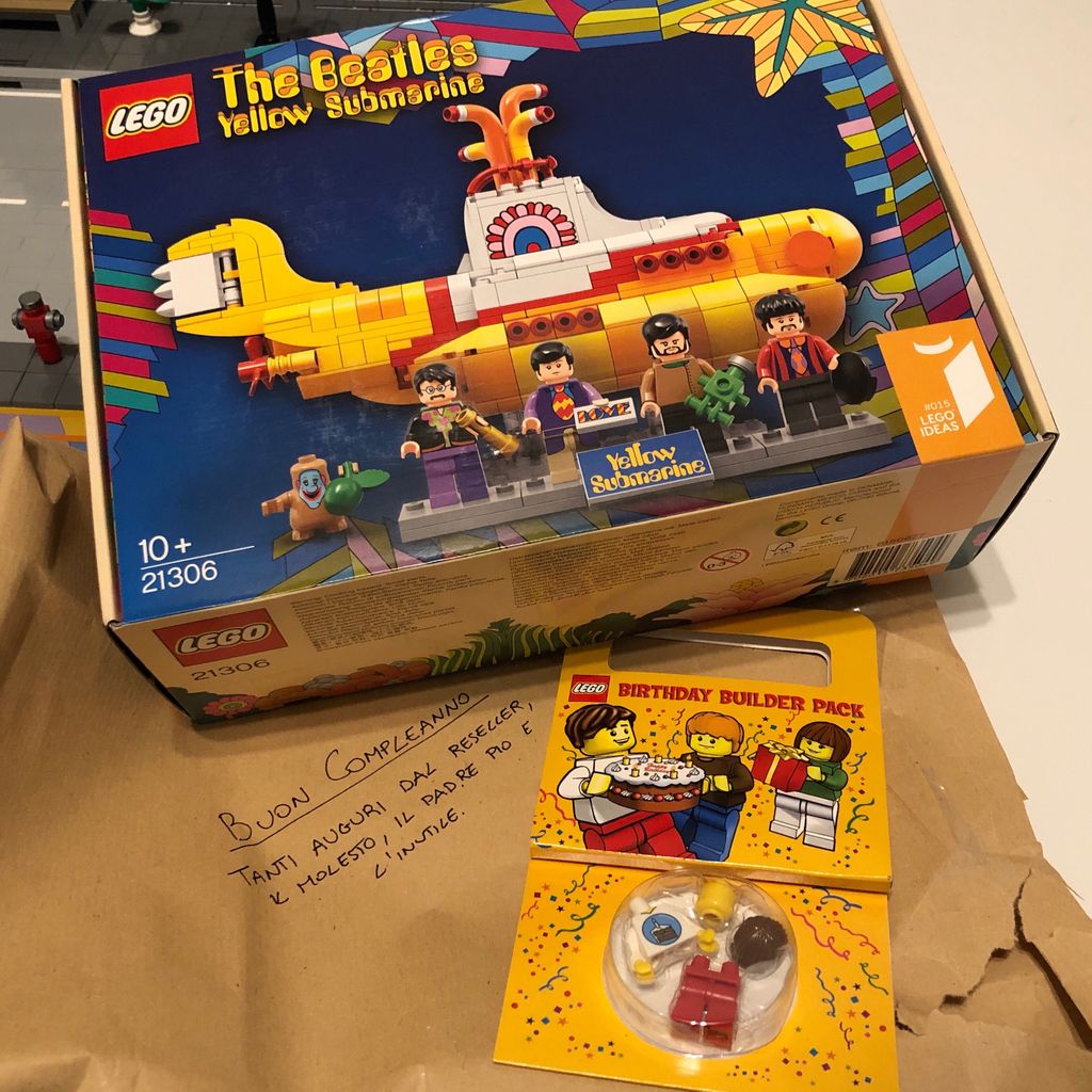 Grazie!

#LEGO #ToscanaBricks #LEGOIdeas #TheBeatles #YellowSubmarine #HappyBirthday #Minifigure
