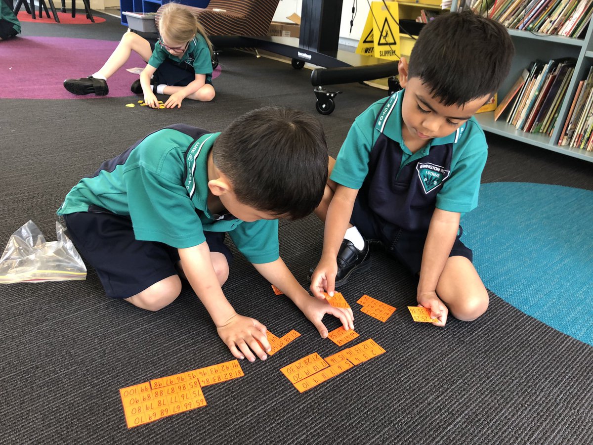 HollyKim0's tweet photo. Kinder 2019 building their understanding of numbers in Maths. @iCheng79 @ermington_west https://t.co/Z2Dr6HVCxt
