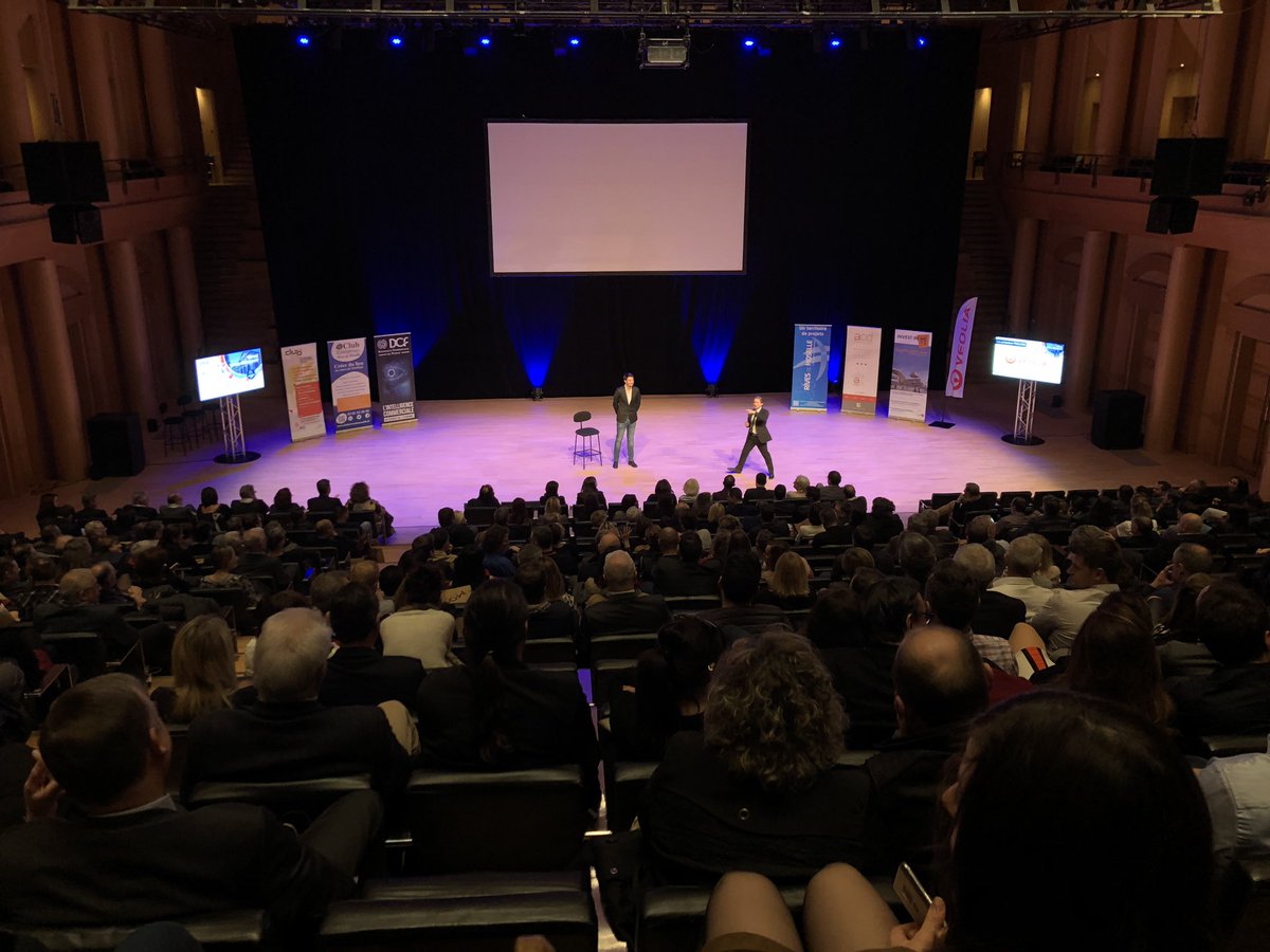 nath_seb75's tweet photo. Hier soir #ProcessComedy était à l’Arsenal de Metz à l’occasion de la soirée « Venez vous découvrir » du @ClubRivMoselle !
Ravi d’avoir découvert cette salle grandiose, magnifique et plutôt moderne! https://t.co/cv4OVEjHww