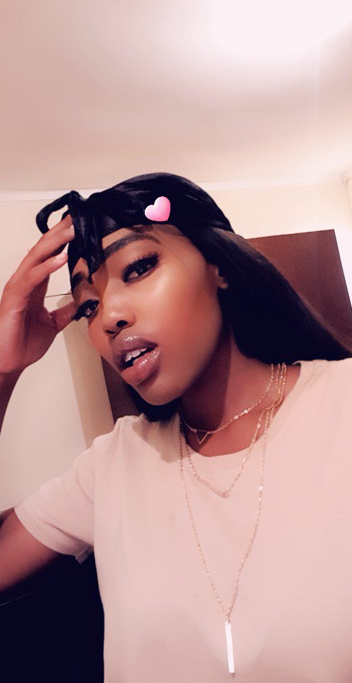 Livingeve_'s tweet photo. SELLING DELUXE DURAGS FOR 100zar hmu ,available in black only💕🙏 https://t.co/opzgCdgLpw