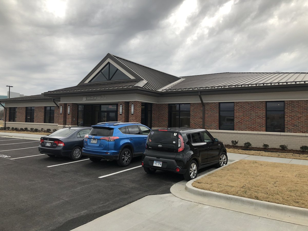 Sowell_Mgmt's tweet photo. We are all moved in at our brand new corporate headquarters. It’s 15,000-square-feet of awesome! #northlittlerock #sowellsuccess #RIA #movingonup https://t.co/qBwTiZ3HUh