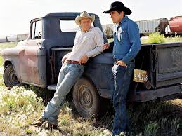 The Margos talk about #BrokebackMountain which was based on a short story from #AnnieProulx starring #JakeGyllenhaal #HeathLedger #MichelleWilliams You can listen here bit.ly/2GWqEah #PodernFamily #LadyPodSquad #shouldhavewonbestpicturein2006notCrash