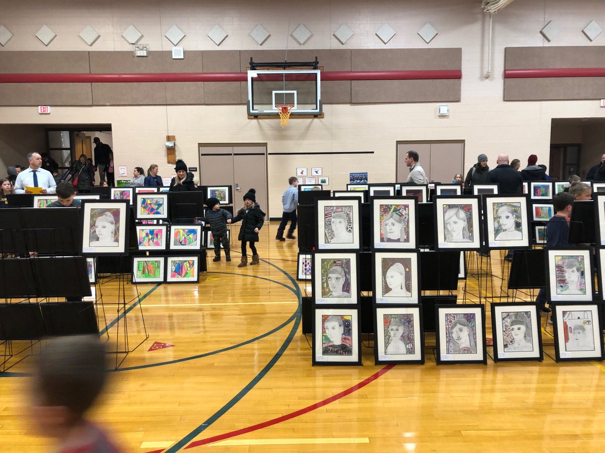 stacipuzio's tweet photo. #SPEinspires ALL students to be artists ⁦@LearnAtCCS⁩ https://t.co/246ev4hGgJ