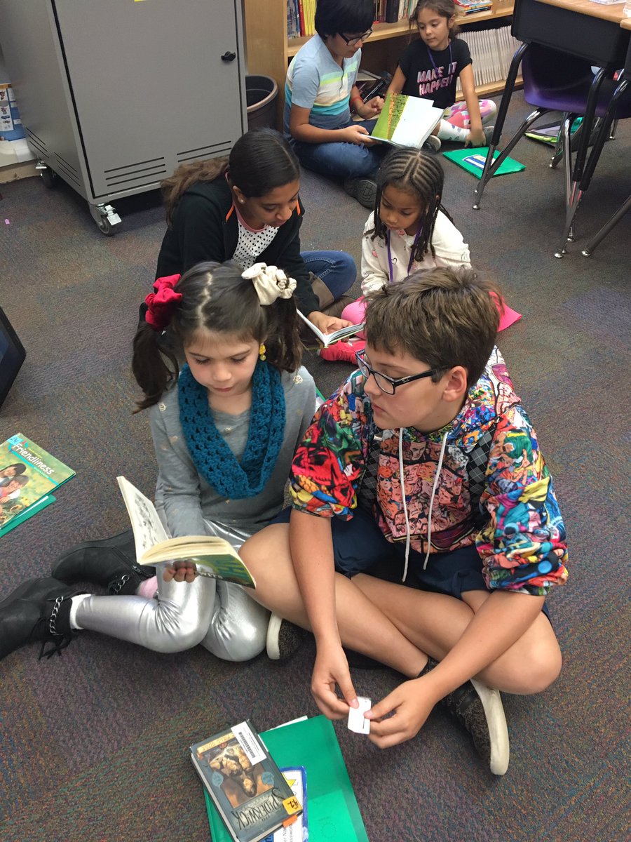 Buddy Reading Day with our first grade friends!  <a href="/VillasElem/">Villas Elementary</a> @schmittkiddos