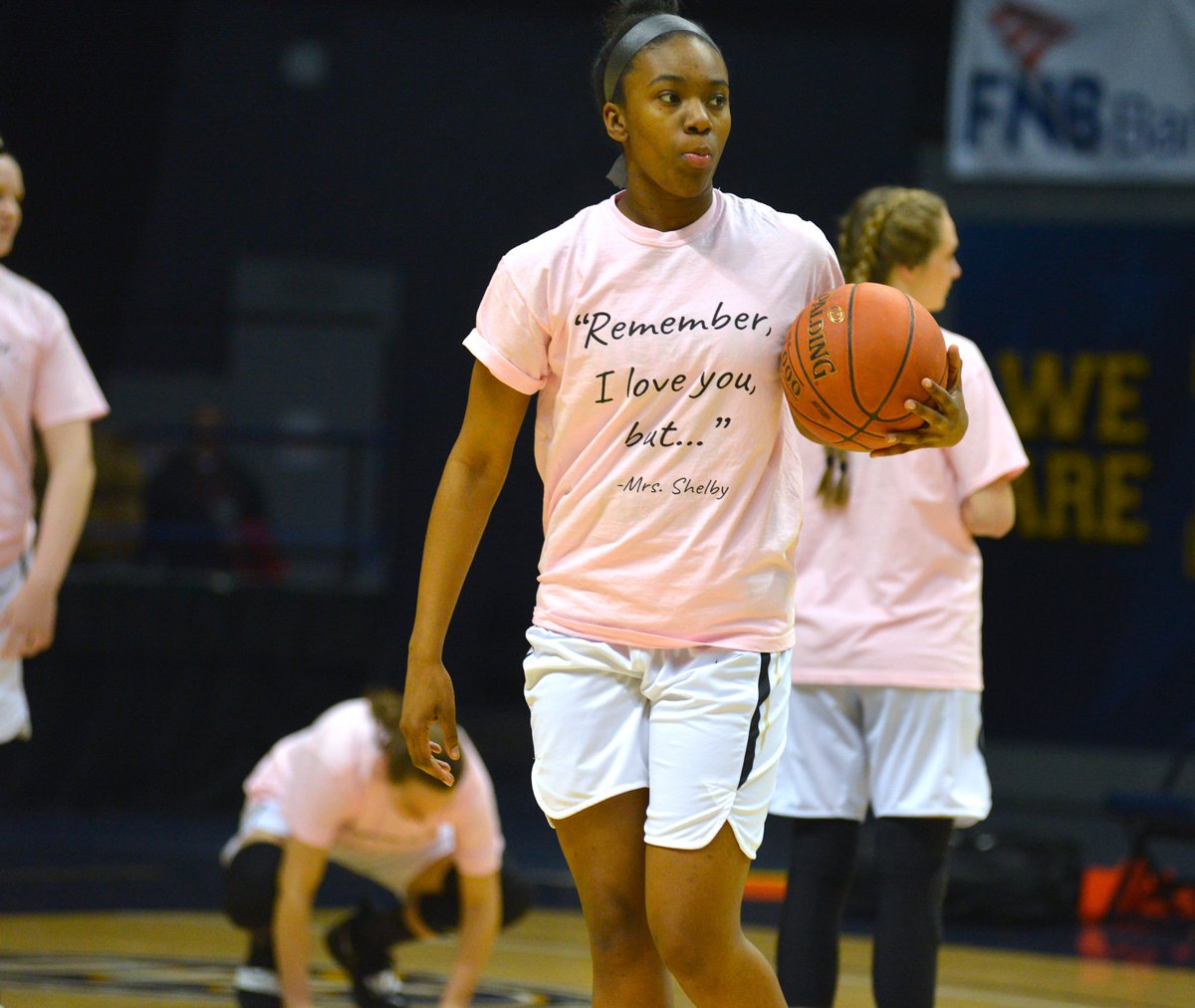 al_willman's tweet photo. Murray's girls are wearing special t-shirts for warmups, in honor of Mrs. Robbie Shelby, a chemistry teacher at MHS who died on Feb. 11. https://t.co/nk5nwcKcMj