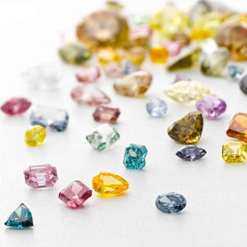 NoahGabrielCo's tweet image. Diamonds come in fancy colors which become more valuable with greater intensity. Which color would you love on your finger? Red, pink, purple, green or blue? #DiamondFact