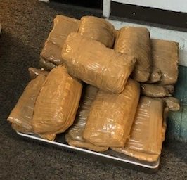 eleazarpajaro's tweet photo. En febrero @CBP de @CityEaglePassTx ha decomisado 1.1 mdd en narcóticos https://t.co/hgxAVhm5kH