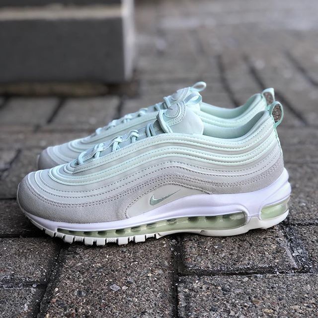 barely green air max 97