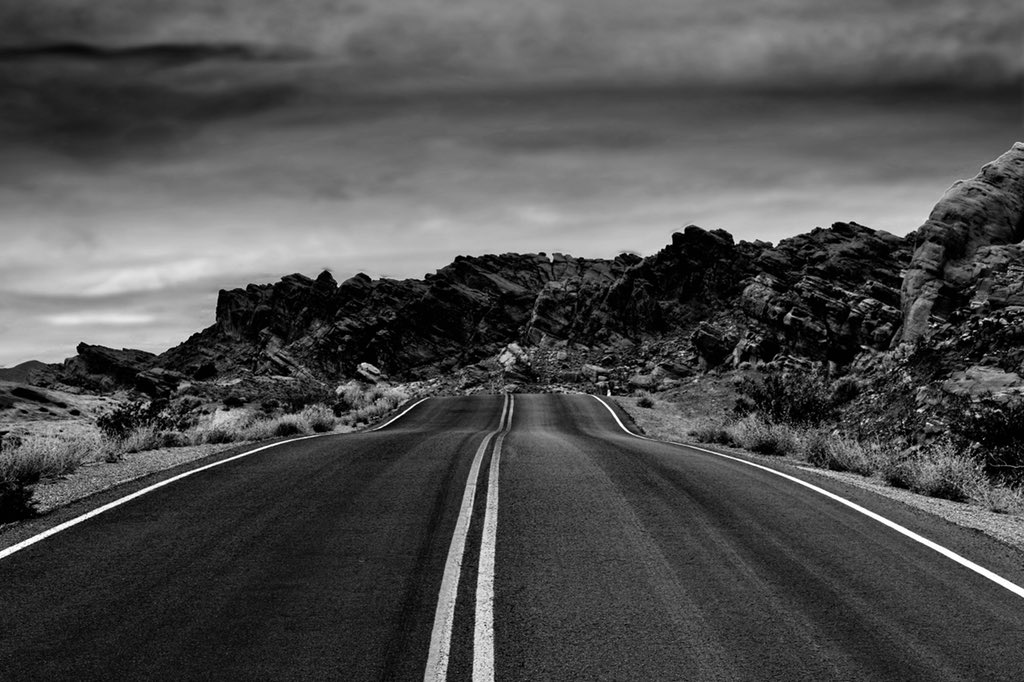 BYMblog's tweet photo. Process this. The highway of life can be a tough road but you must keep pushing forward. #minimalism #minimalist #bloggerlife #blog #bloggerlifestyle #mindset #getbeyondit #highway #motivation #goals #goalsetting #neverquit
Check out my blogs at:
https://t.co/tBsSYZVNvo https://t.co/pTAQENMTxl