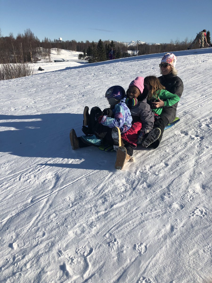 PrincipalAhrens's tweet photo. Inlet View families are the best. Thank you for the support. Skate-Walk-A-Thon. Go Orcas 🐳 #inletview #ASDinformation #Anchorage #Kinkaid #SWAThon #ilovemyschool https://t.co/WhHt3WnKRX