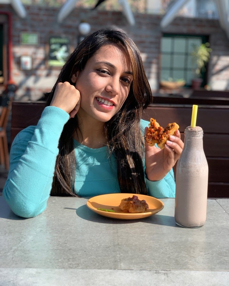 monkeybardel's tweet photo. Another satisfied stomach and a happy face to add to our list.😍

Thank you @tasty_table_tales for the compliments.
• • • • • •
"Chicken in a butterfly 🦋.
Marinated flavoured chicken stuffed in crispy butterfly. A must try if and when you visit @monkeybardel" https://t.co/6zc8HaGAyN