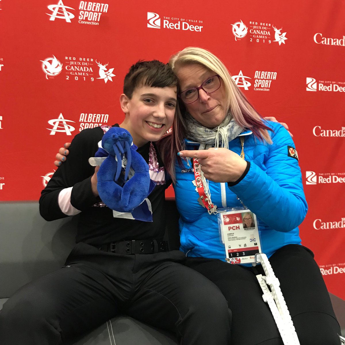 jillskate's tweet photo. Silver Medallist Scott, simple awesome, and brought the crowd to their feet and tears to their eyes #SUPERNOVA https://t.co/1CbiFjDHBU