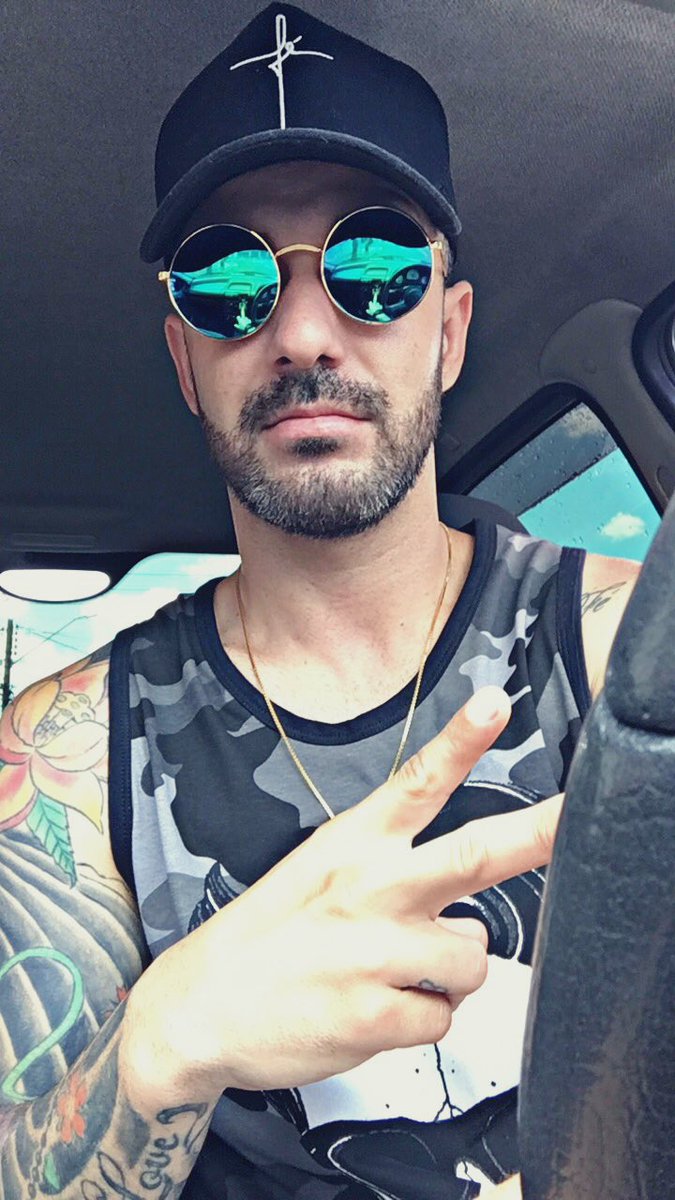 Renan_bene's tweet photo. Só existem dois dias no ano em que você não pode fazer nada para ser mais feliz, Ontem e Amanhã. https://t.co/liwjII2484