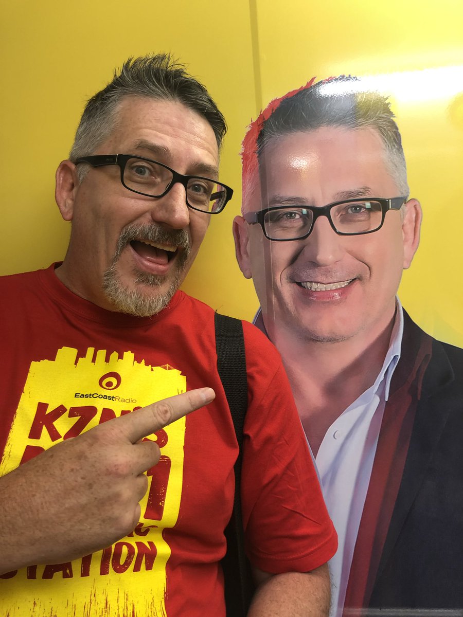 ECRBreakfast's tweet photo. New Darren vs Old Darren

Which one does it for you? 

 Retweet for new. 
❤️ for old. 

P.S this is our elevator at work 👏

#ECRBreakfast https://t.co/r72ReLLpWB