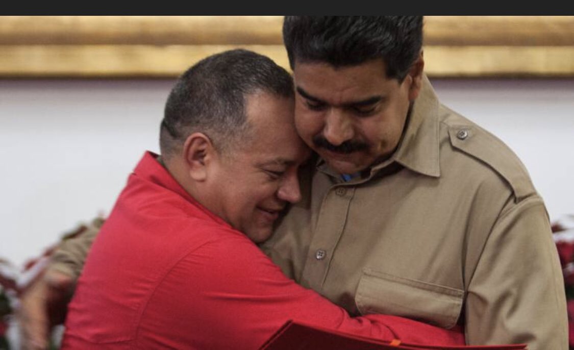 revolucion - Maduro: Si algo me pasa, ¡retomen el poder y hagan una revolución más radical! - Página 9 D0d8GnwWoAAstzy