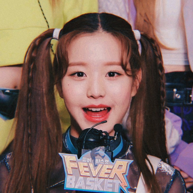 capthismoment's tweet photo. #아이즈원 #IZONE #アイズワン 
#장원영 #원영 #ウォニョン https://t.co/3MfY3dhrfR