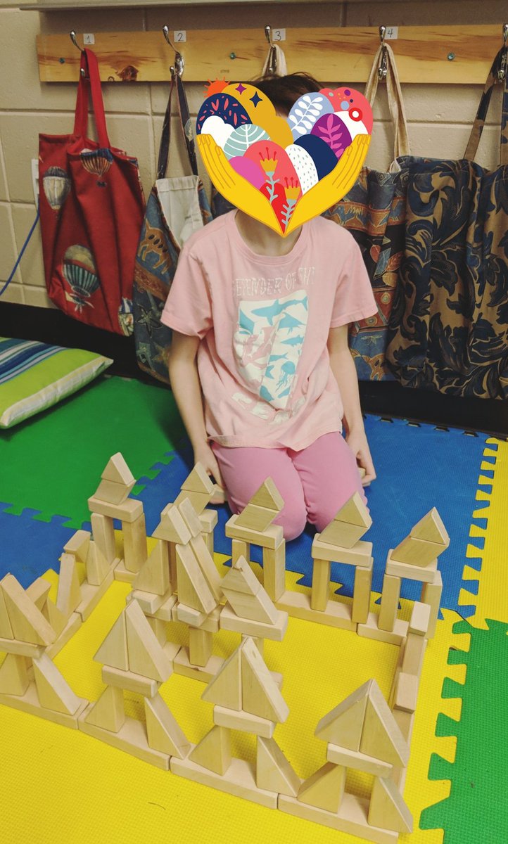 Permettre aux élèves de développer leur créativité par des activités de construction libre ! Vive les #LEGO et les #constructions  en #classe ! 😍 #enseignerautrement #apprendreautrement #labcréatif