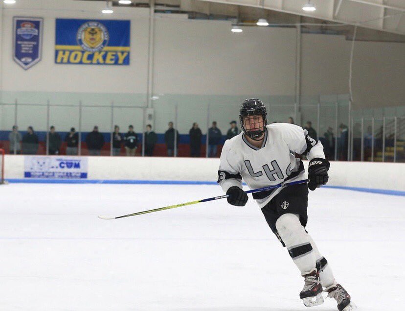 BlackholeLhs's tweet photo. HUGE yoff game vs EL @ the lymp tomorrow at 6 ❗️ everyone better pack the lymp to support the hockey boys as they take on our cross town rival EL https://t.co/gY1hK3BvOP