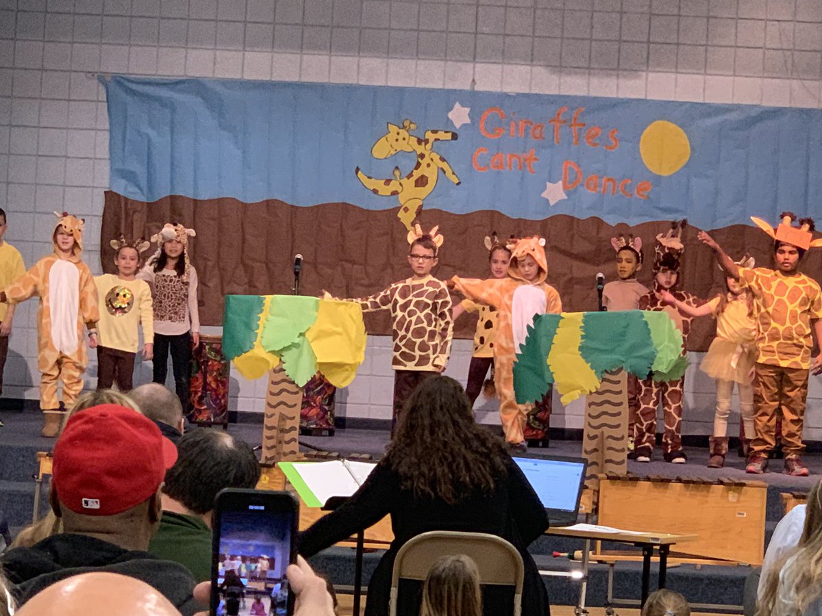 ChesterfldPrin's tweet photo. CES 2nd grade awesome giraffes that can dance ! https://t.co/HhJTgzm5nu