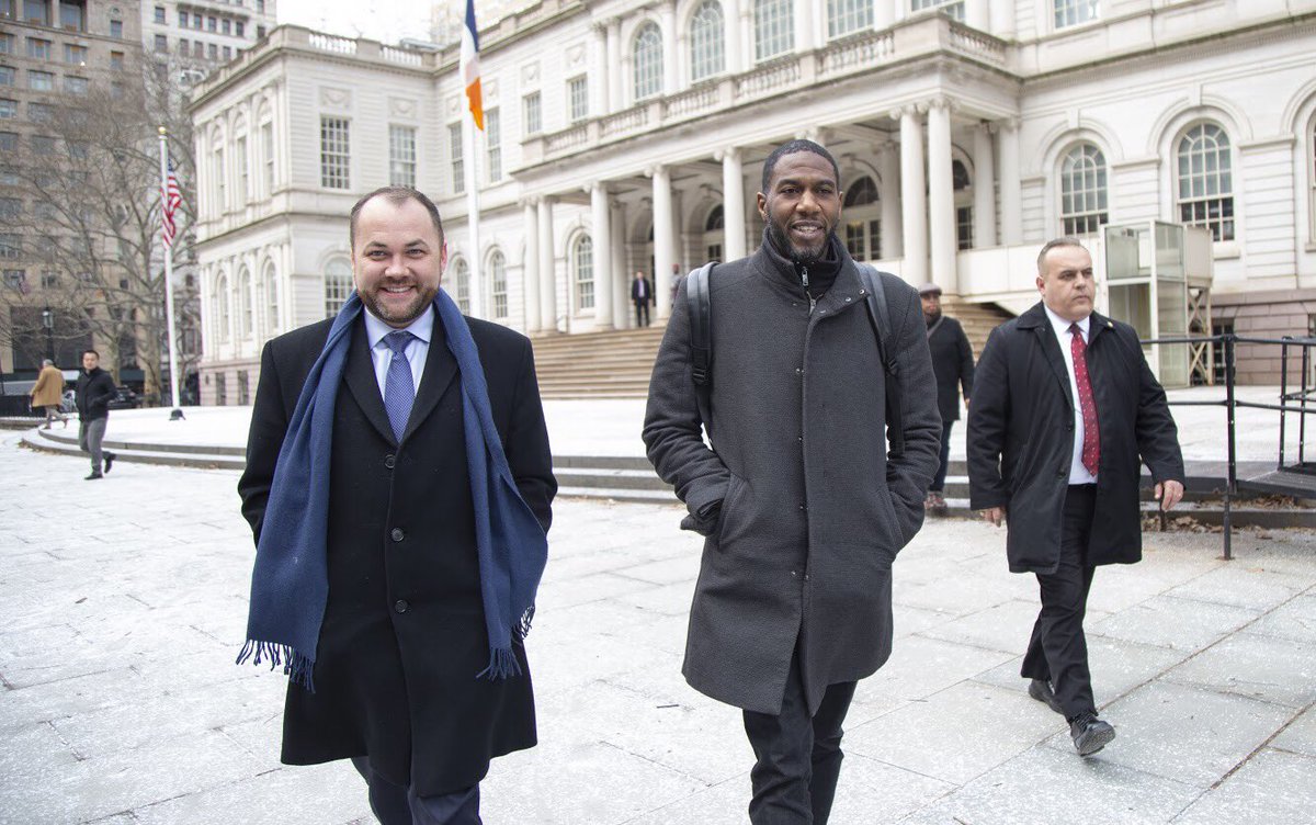 JumaaneWilliams's tweet photo. It’s been a whirlwind day- meeting with @NYCSpeakerCoJo and @NYCMayor, checking out the new office (already has my name on it!) and thanking countless New Yorkers for choosing me to be the #PeoplesAdvocate.

I’m so grateful for this opportunity. https://t.co/4hxypwG41F