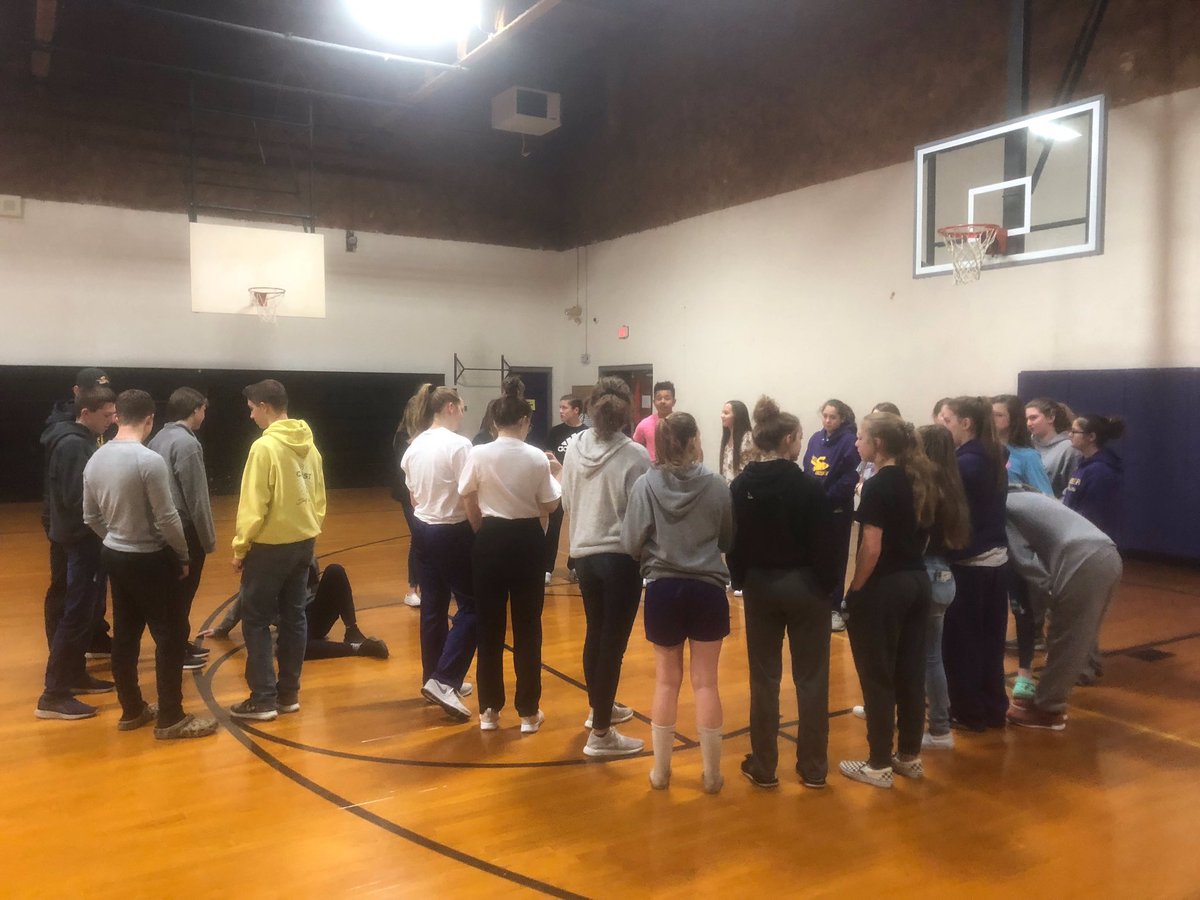 SangerFCA1's tweet photo. Pretty fun stuff at @SangerMiddle today with @SangerHS FCA Student Leaders! https://t.co/sQuhKEDEk5