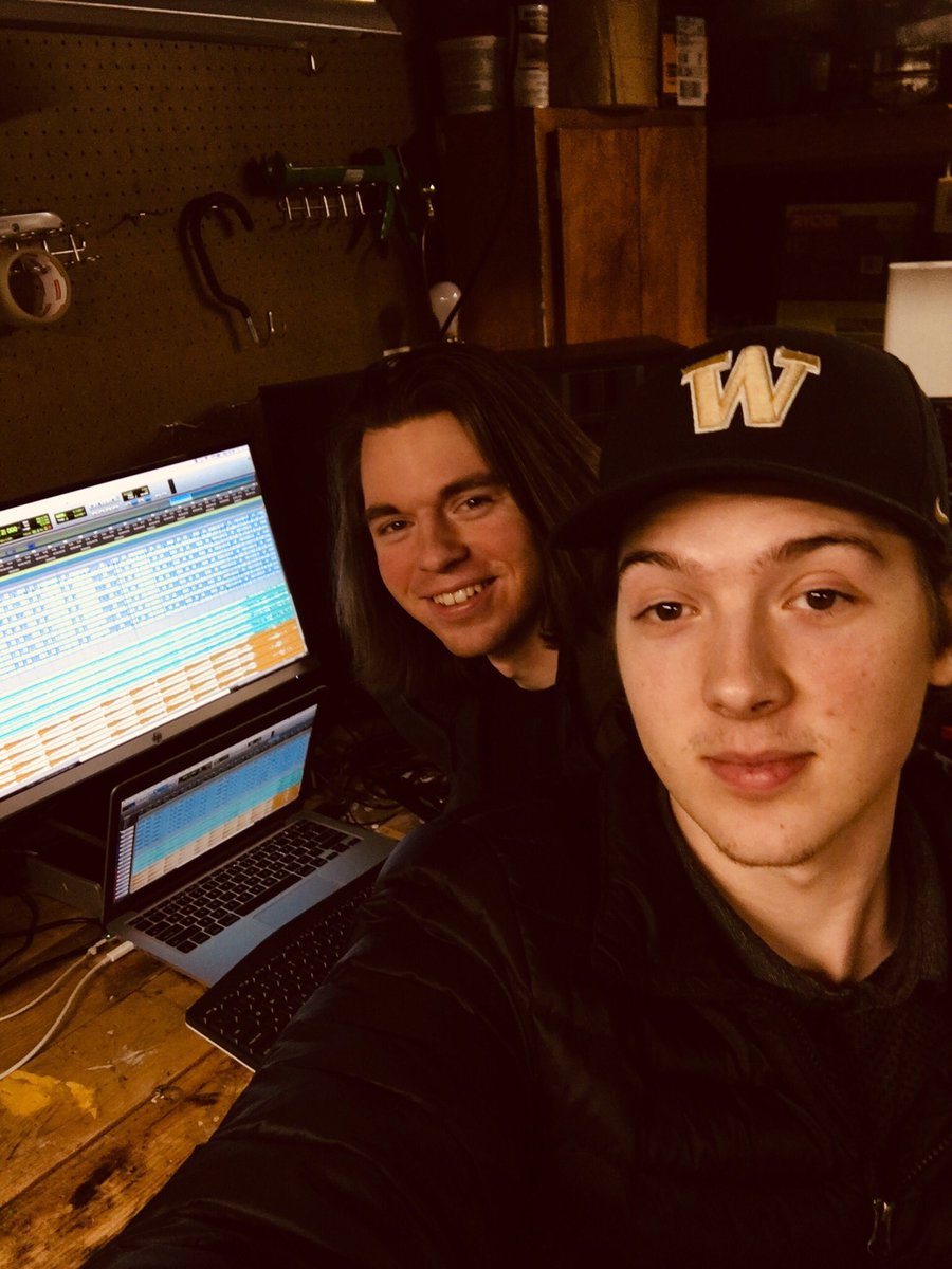 CasualCubs's tweet photo. Getting the tracks all pretty for Jacob to record the bass when he gets back from his business trip on Monday 🎵🎶 https://t.co/sUb8INmgYr