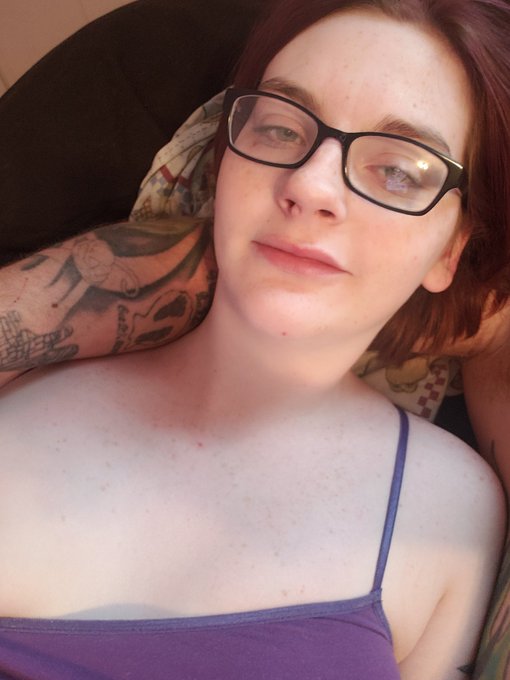 Sooooo close to the win guys and gals :)  Vote for @MikaylaHamilt14 in the MV Contest Mesmereyes Contest<a href="/tag/sexy"class="tags"><span>#sexy</span></a><a href="/tag/sex"class="tags"><span>#sex</span></a><a href="/tag/bigboobs"class="tags"><span>#bigboobs</span></a><a href="/tag/pornhub"class="tags"><span>#pornhub</span></a><a href="/tag/amateurporn"class="tags"><span>#amateurporn</span></a><a href="/tag/n"class="tags"><span>#n</span></a>