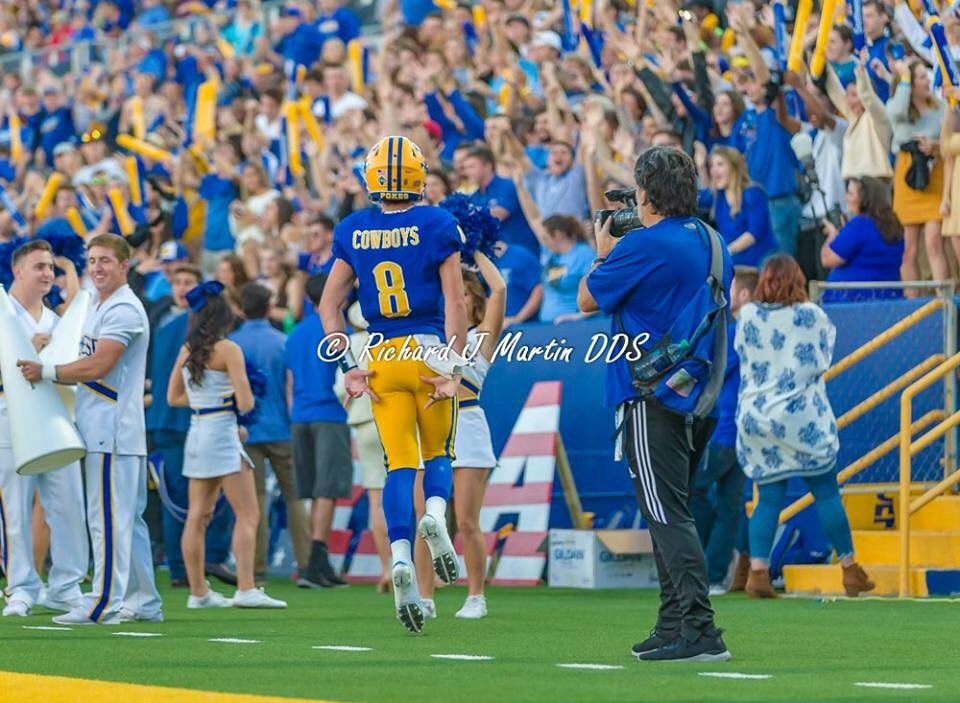 cody_orgeron's tweet photo. To all the Highschool kids out there that have no scholarships, I came to college as a 6th string Quarterback and a walk on. Take advantage of every opportunity presented in front of you and at the end of the day it’s up to YOU to go get it. EARNED never given‼️ https://t.co/XSKuwIHwUT