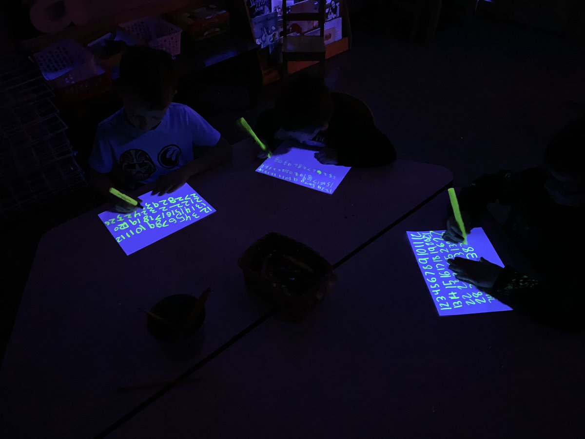 creagersclass's tweet photo. Thank you @MrsRenckly for letting us practice number writing in your room under black lights! So FUN!@BSEhseIN https://t.co/hOnV5W9JvZ