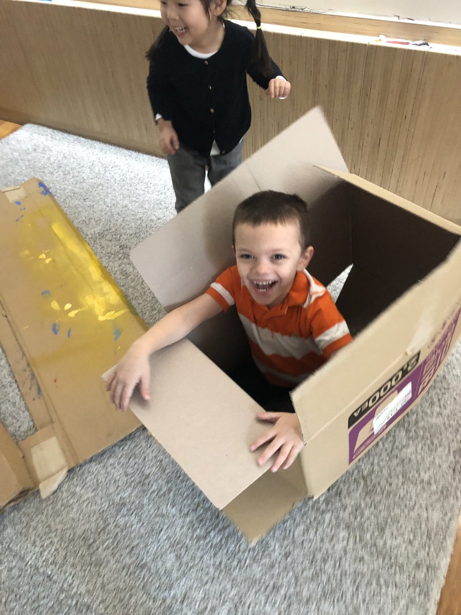 missrgoess's tweet photo. Making a new dramatic play center... but I think we like the cardboard boxes more! #imaginationrocks #kispride https://t.co/pfA7D8PH4m