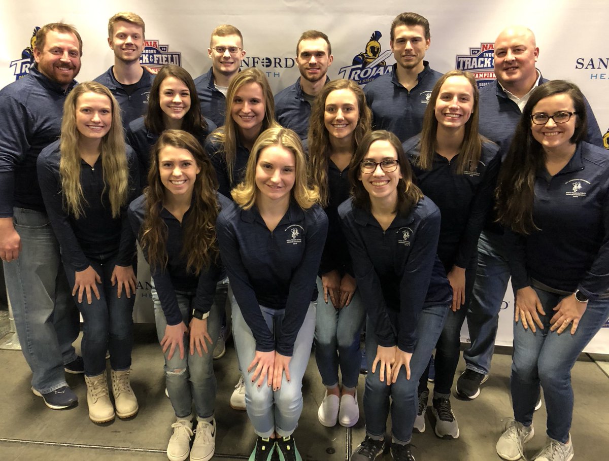 SAUTFXC's tweet photo. This group is ready for the #NAIATrack &amp; Field Indoor National Championships! https://t.co/ymiy2TgrWA