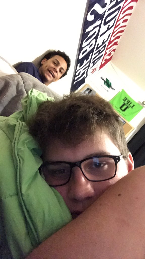 wardjohnson13's tweet photo. EVERYONE VOTE ME AND @JordanRoberts_0 FOR BEST BROMANCE🤷🏻‍♂️ I think we all know who should win here https://t.co/aOge0L5JkR