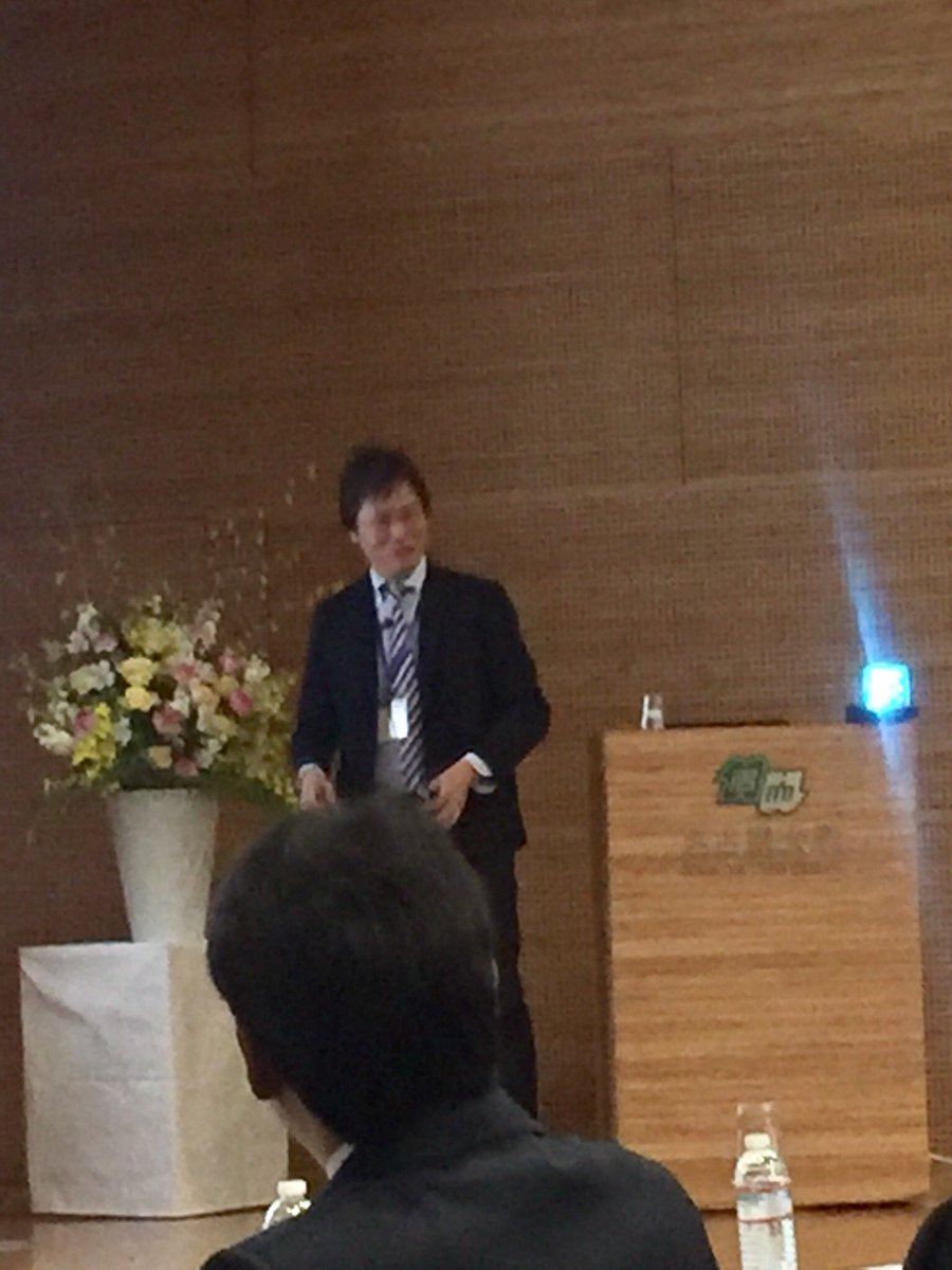 Prof Adachi is giving his lecture alongside a sample of his blue light OLED! #nagoyamedal