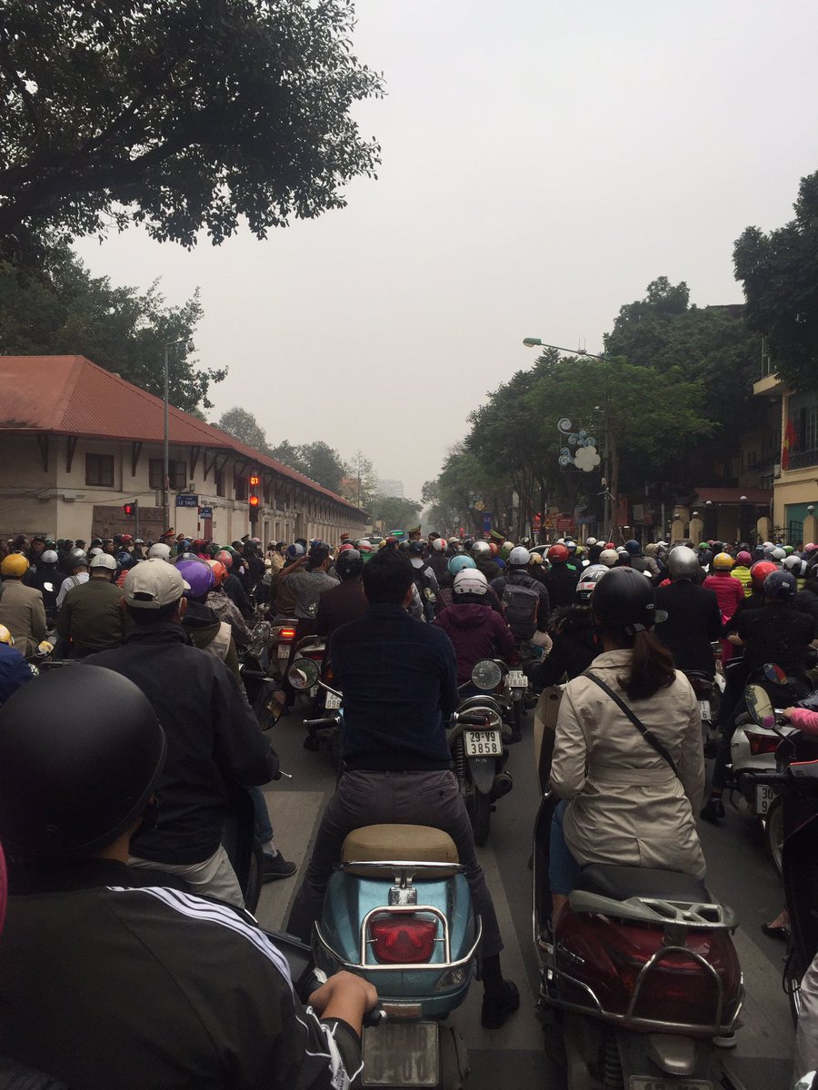 globallycompet1's tweet photo. A little humor directly from Hanoi! Summit traffic jam! ...If patience is a virtue, then these “summit” navigation skills must qualify as a global competency!?! 😁 @dr_beate https://t.co/dPCkf73zWx