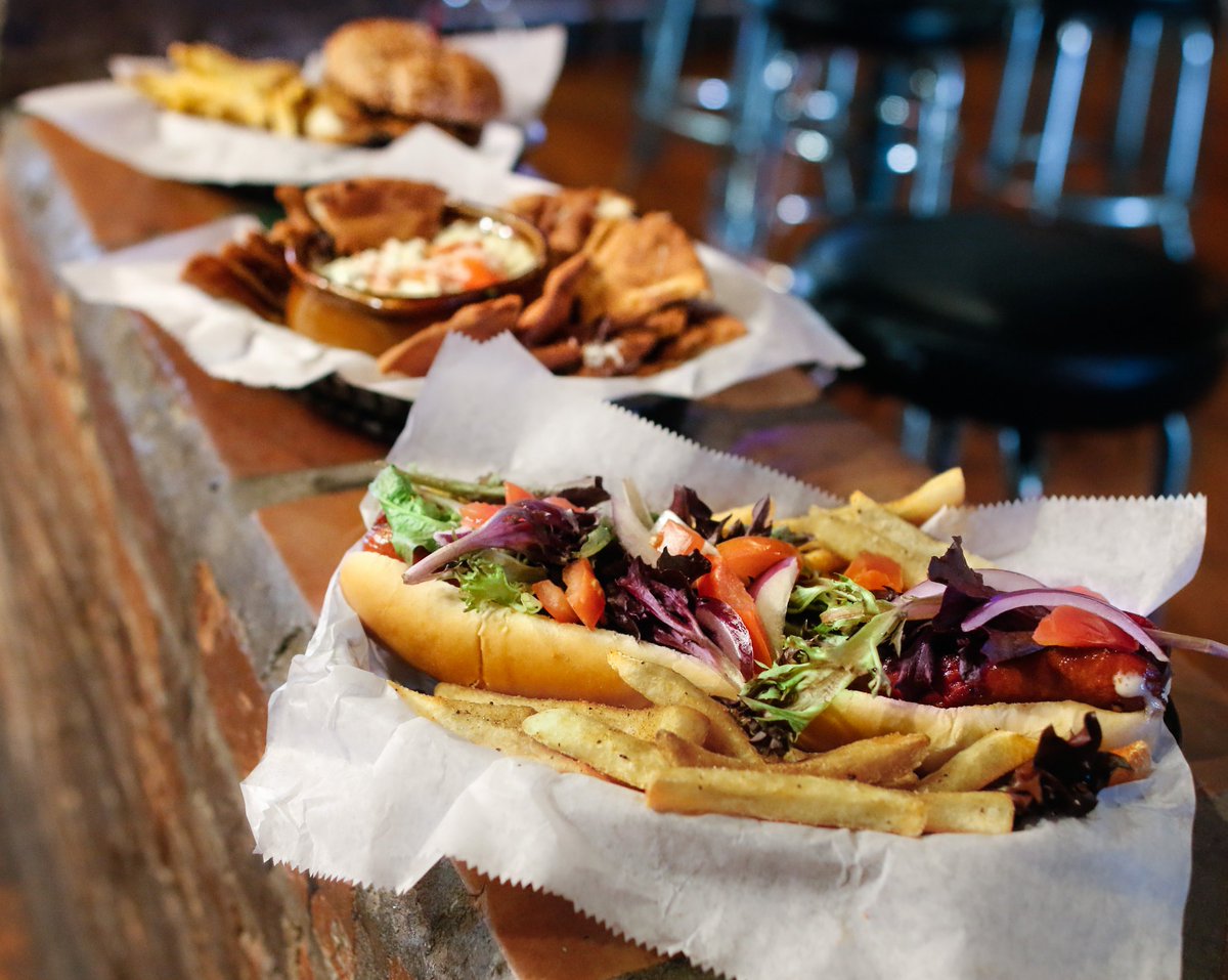 Hungry? <a href="/The_Pigskin/">The Pigskin Bar</a> got you covered!
📷: <a href="/MeetMariam/">Mariam Al-Shaikh</a>