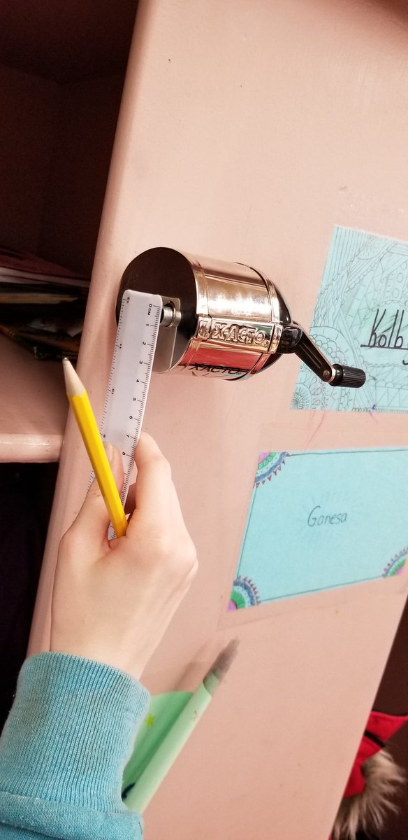 MissMennie7's tweet image. Exploration of circles has begun! @howardcoad #circles #geometry #grade7math