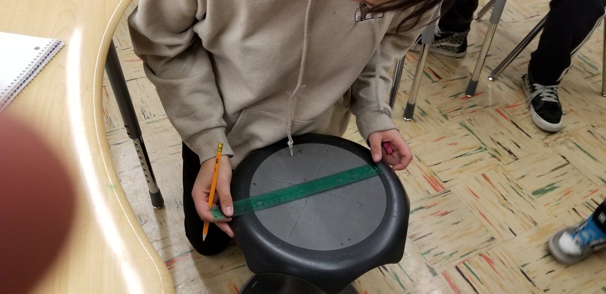 MissMennie7's tweet image. Exploration of circles has begun! @howardcoad #circles #geometry #grade7math