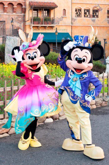 ミッキーやミニーの顔が変わる！！新旧どっちがいいか賛否両論！！