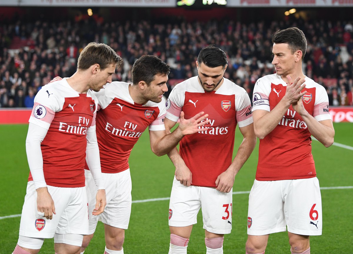 Arsenal's tweet photo. 💭 Caption this... https://t.co/KtGFtQkyzD