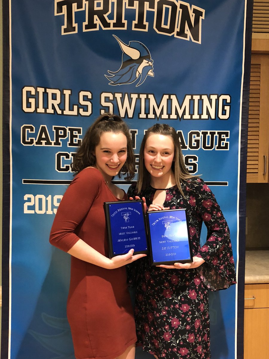dilysut1's tweet photo. The banner that will hang the halls of Triton forever representing the first year ever Triton Swimming as CAL champions. And in front, Liz Sutton and Maura Gawrys as team MVPs. Go Pentucket! @SachemAthletics https://t.co/Pqlh6e9gMt