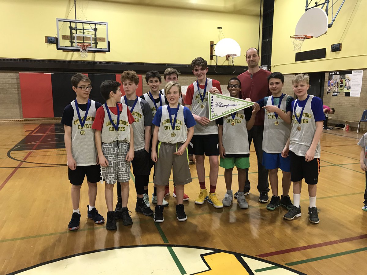 LVolchoff's tweet photo. I’ve never been more proud to be part of @BCESAA_GEDSB! What a night of phenomenal athleticism and sportsmanship. These kids were so inspiring! Well done to all the players and coaches! 👏🏻👏🏻👏🏻. Good luck to all at CAGE! #intermediateboys https://t.co/WRI685EuUE