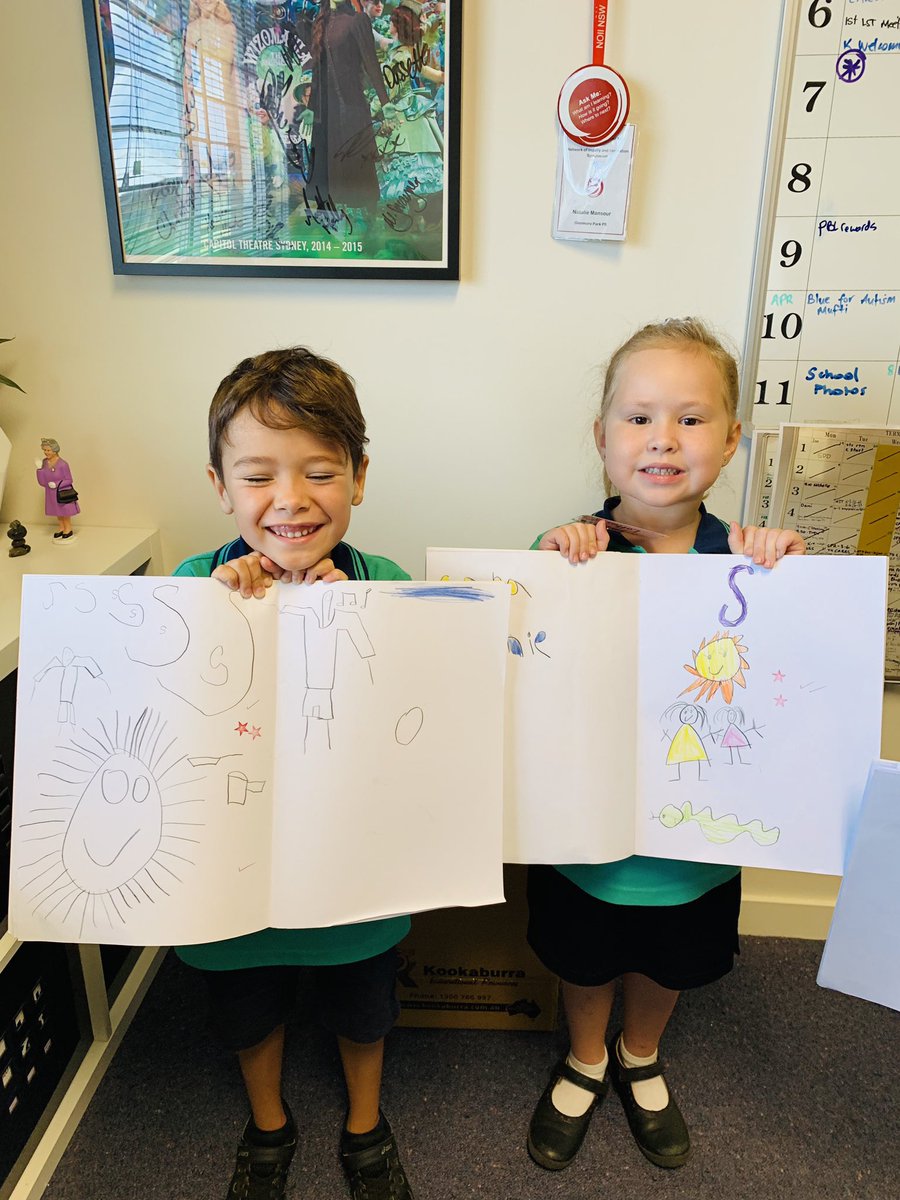 It may only be the 5th week of Kindergarten but we’re writing and learning to read already! These clever kidlets were identifying words that start with ‘s’. Saxophone was my favourite! 😍🌟 

NM