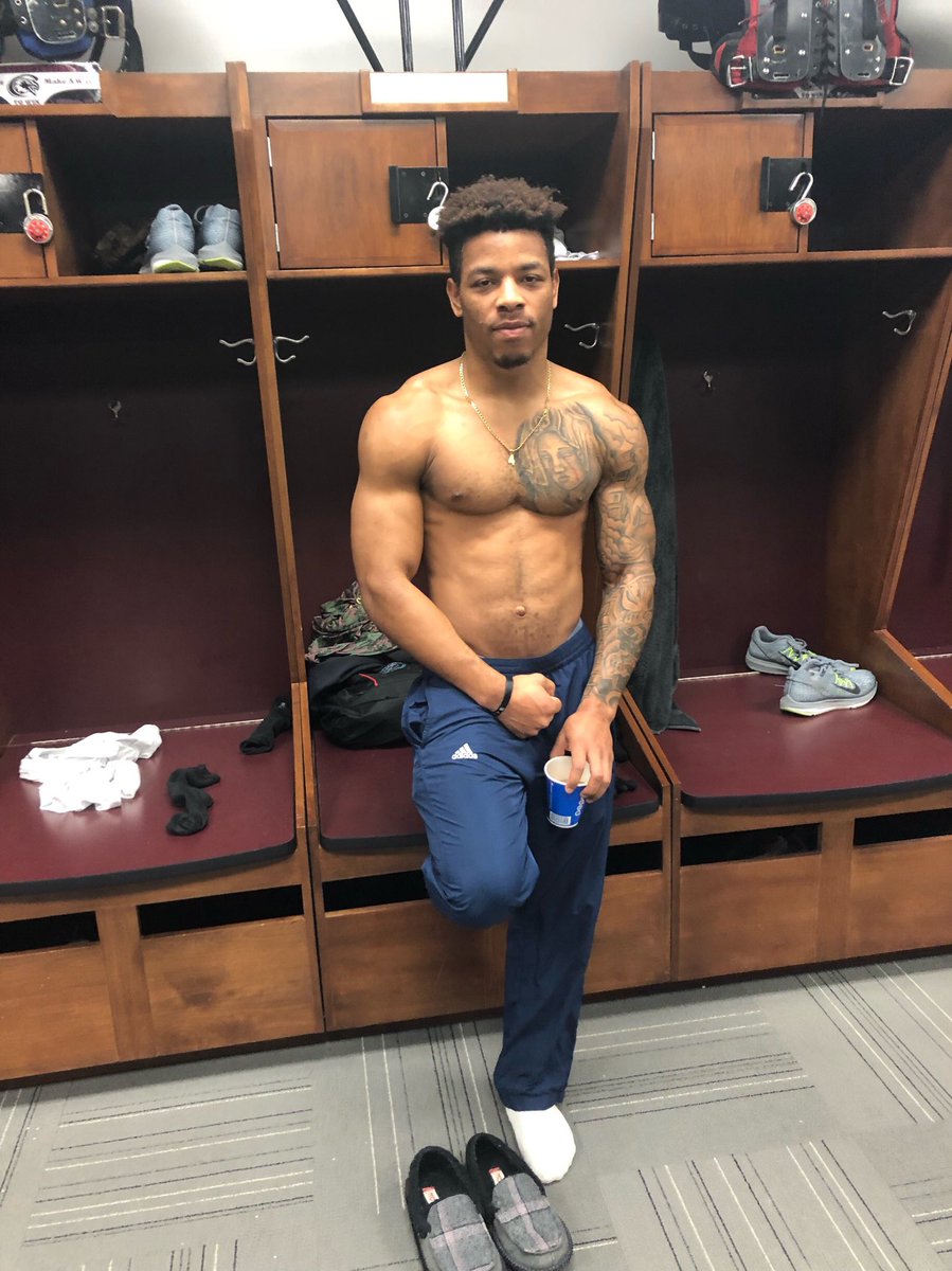 isolophilia5_'s tweet photo. I compromised a lot just to make it here๐ค๐ฝ. . . #SpringBallReady #CSC #GoEagles ๐ฆ
https://t.co/RZx6hdkfaZ