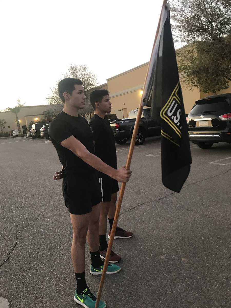 fake_james10's tweet photo. Join the best team in the world now! Make the best decision in your life and join the US Army! The US Army will change your life forever!! HMU for more info or @SSGSchu ! #WarriorsWanted #GoArmy #lifechanging https://t.co/wy72UzhvT8
