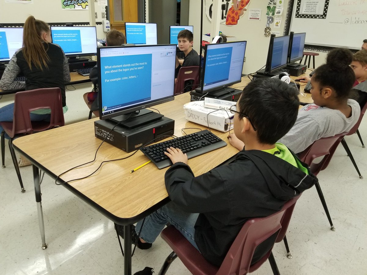 gilbertlisa's tweet photo. Doing some PearDeck over Logo Design. Up tomorrow...original logos in Google Draw! Good stuff! @LubbockISD @LubbockDL  @IronsCougars #DLDay https://t.co/3kqo27NaaC