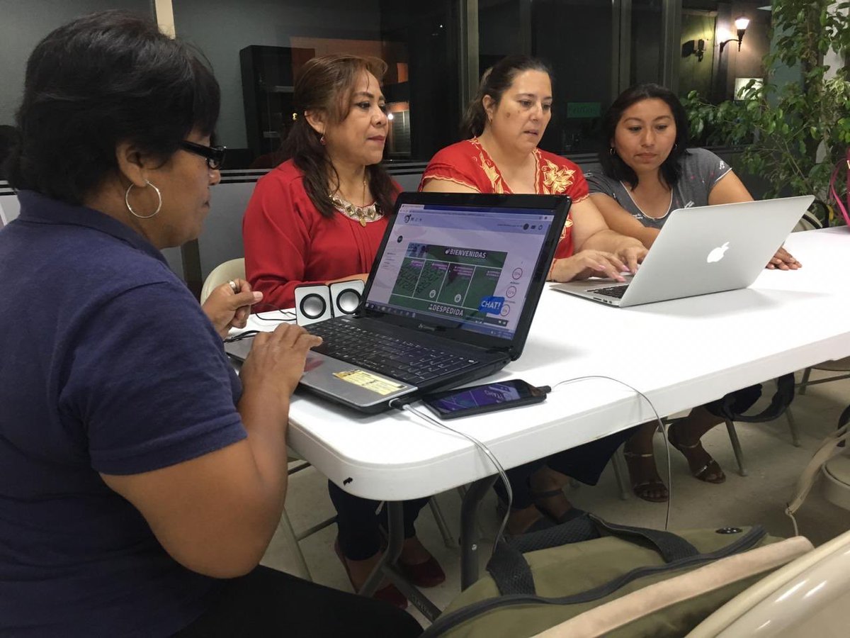 ONMPRICAM's tweet photo. Las alumnas de la #2AGeneracion del #ENMPRICampeche con su #CoordinadoraMunicipal, #LauraGarcíaDomínguez se encuentran trabajando arduamente como parte de las actividades de la #EscuelaMujeresPRI.
#SomosPRI
#LaCausaNosUne
@alitomorenoc https://t.co/6KmMAopYln