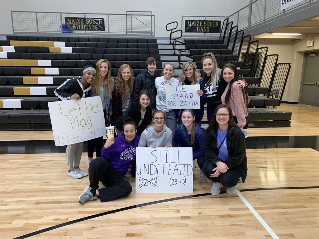 When a Hornet is in trouble, we all come swarming😈 HUGE thanks to <a href="/BlazeTheBull/">Maize South Pep Club</a> for letting us cheer <a href="/zayda_perez/">Z</a> on and all the Lady Mavs! Not only did they kill it, but we all got to cheer for a common goal.... #FREEZAYDA